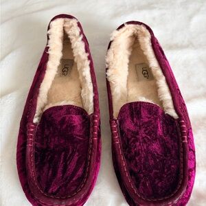 UGG Women's Luxurious Burgundy Ansley Crushed Velvet Slippers